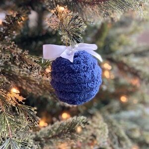 Plush Velvet Knit Christmas Ornament – Navy Textured Bauble with Ribbon Bow